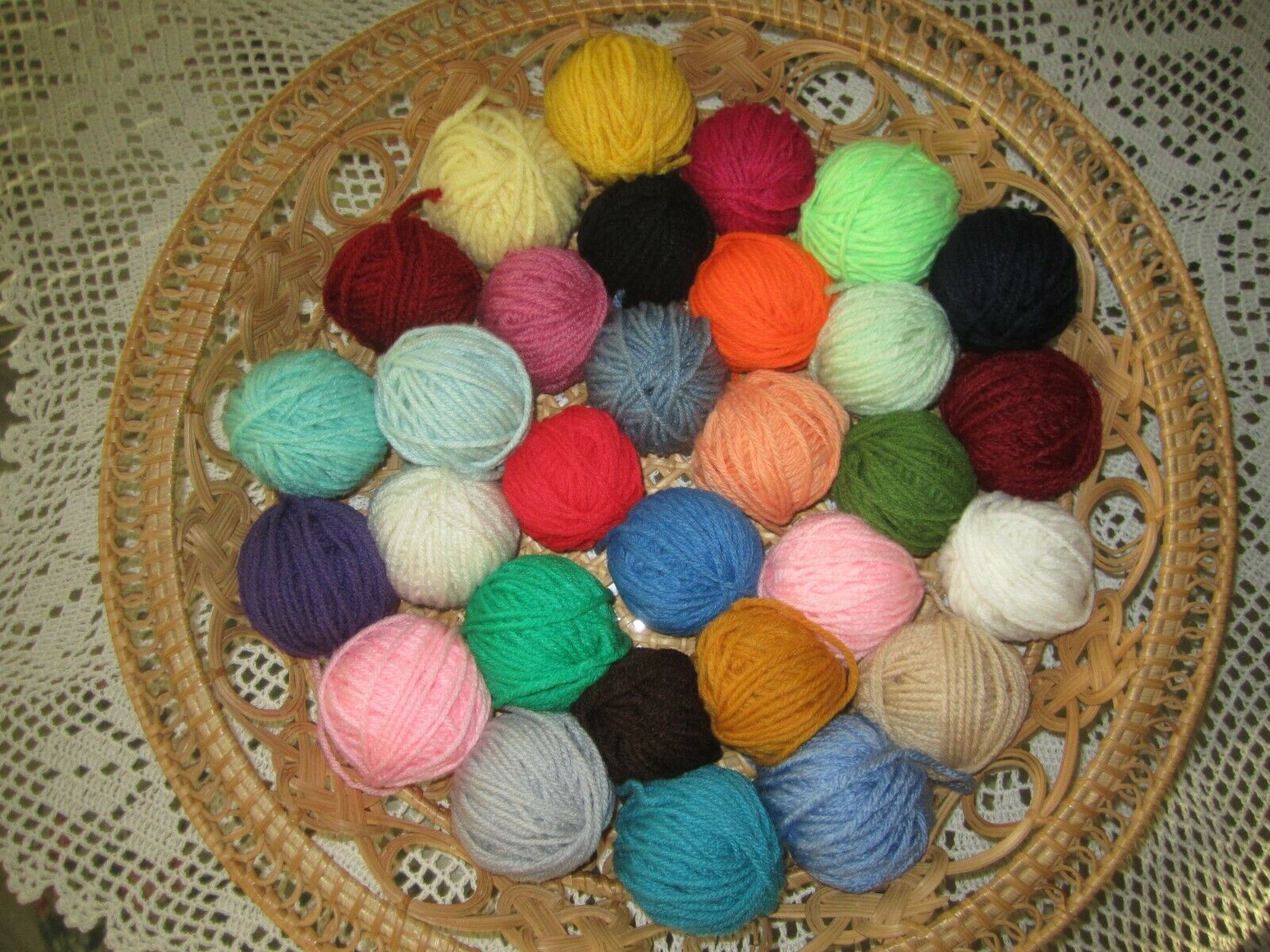 30-scrap Yarn Balls Of 4-ply Yarn 12 Oz Assorted  Acrylic