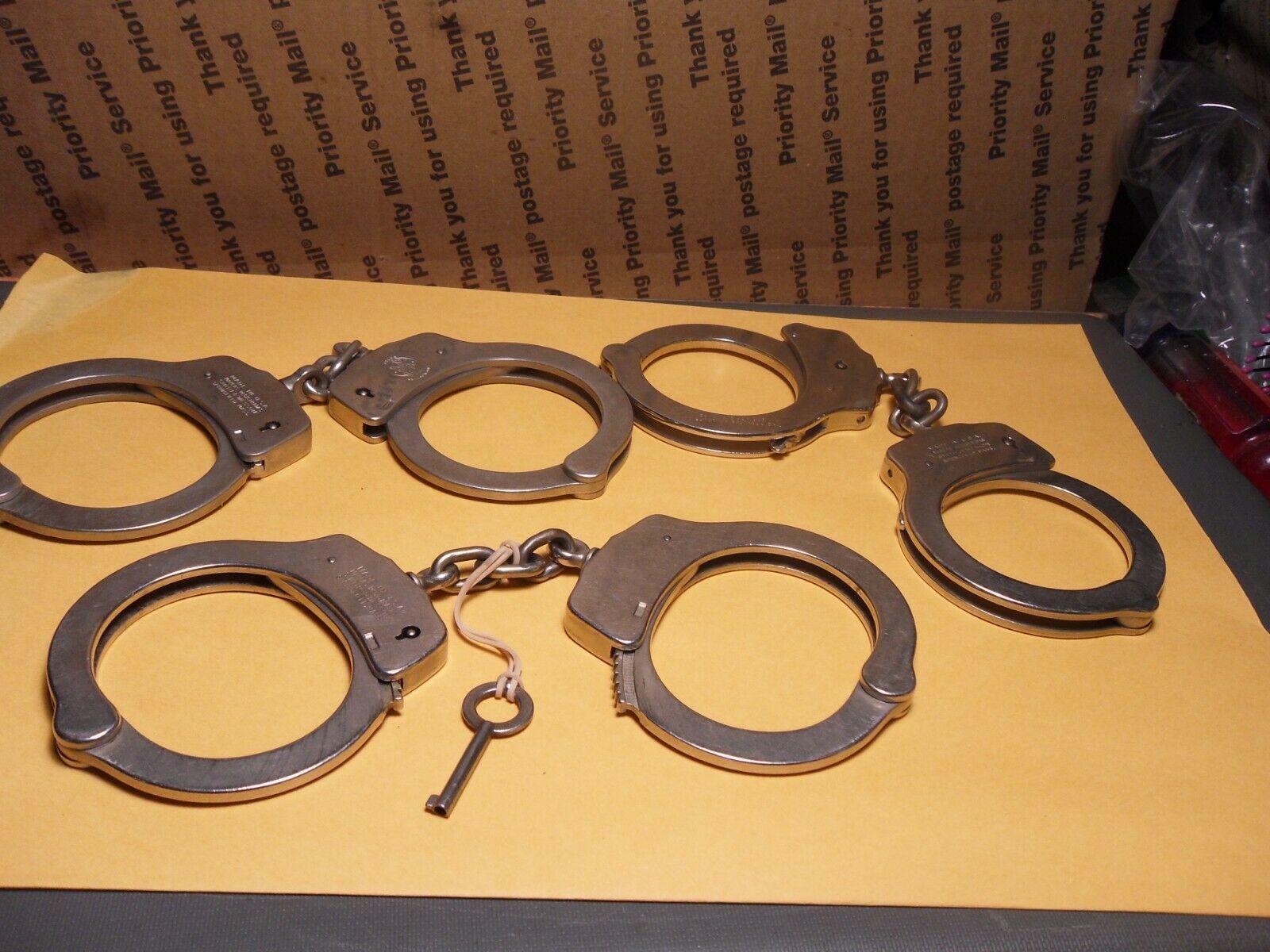 3 Pair Smith & Wesson Handcuffs With 1 Key Springfield, Mass