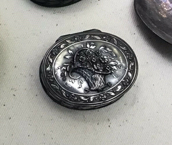 Sterling Victorian Floral Snuff Box Oval