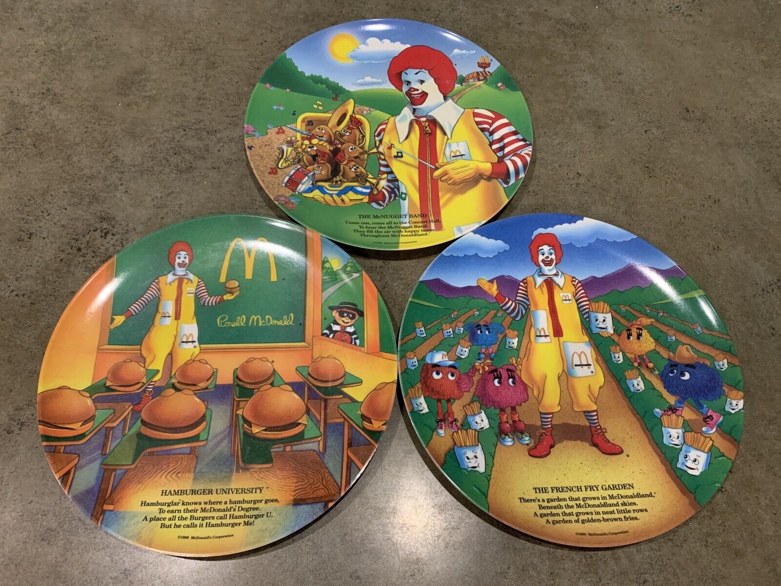 Vintage 1989 Ronald Mcdonald's 9" Plastic Collector Plates, Set Of 3 Plates