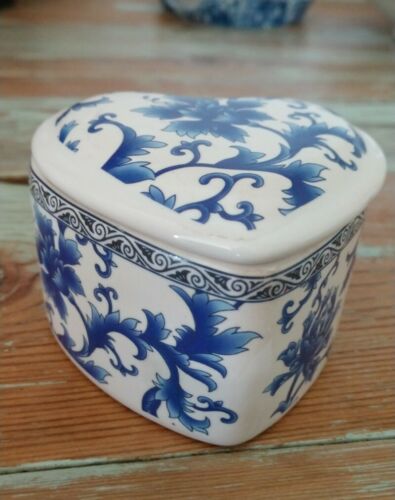 Heart White Blue Floral Design Ceramic Trinket Box Container Lid Small 3" X 2"